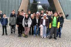 dc509c30-aff3-409b-9445-36cdc23d0af2-1